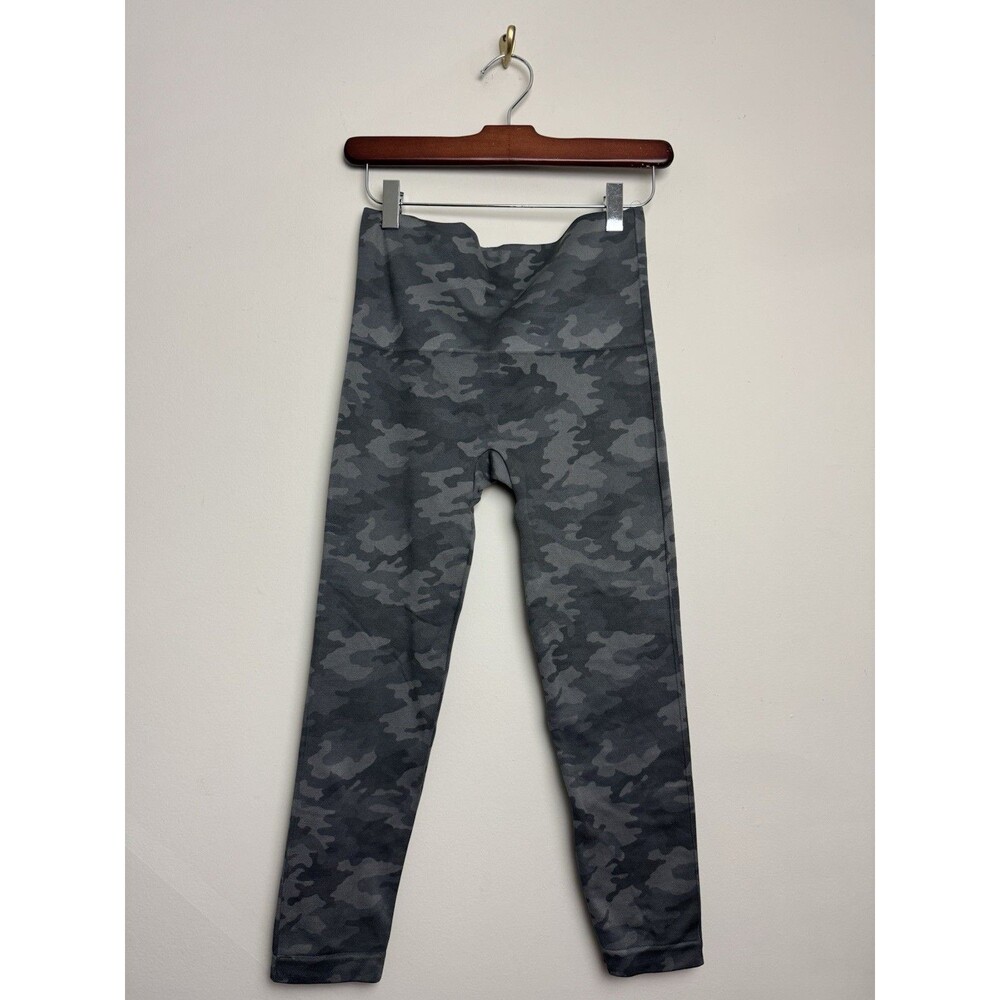 Spanx Womens Camofluage Leggings Size Large Green Stretch Seamless Ribbed